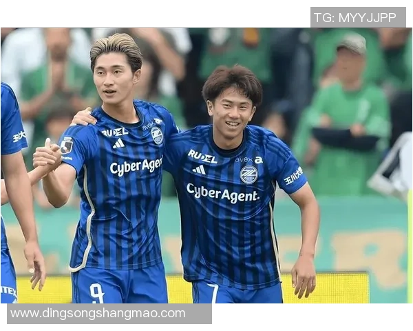 町田泽维亚迎战福岛黄蜂展开激烈较量争夺联赛重要积分